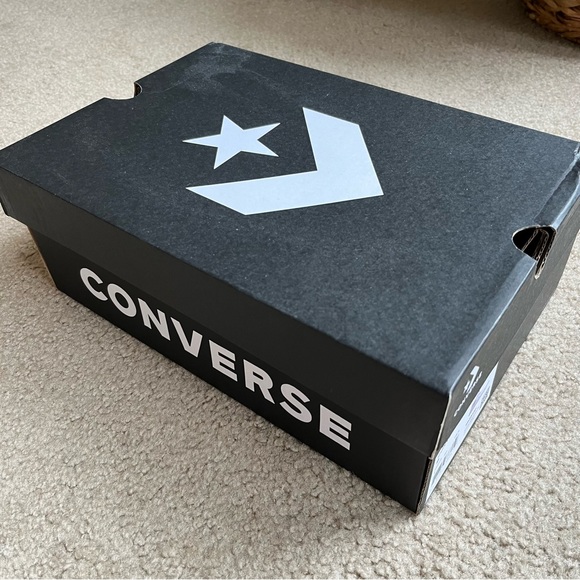 Converse Chuck Taylor All Star Madison Mid-Top Sneaker - Women's Size 9 - Picture 10 of 11